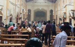 کشتار زنجیره‌یی در سریلانکا/ ۵۵۰ تن کشته یا زخمی شده‌اند