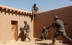 کاهش کمک‌های امریکا به نیروهای افغانستان
