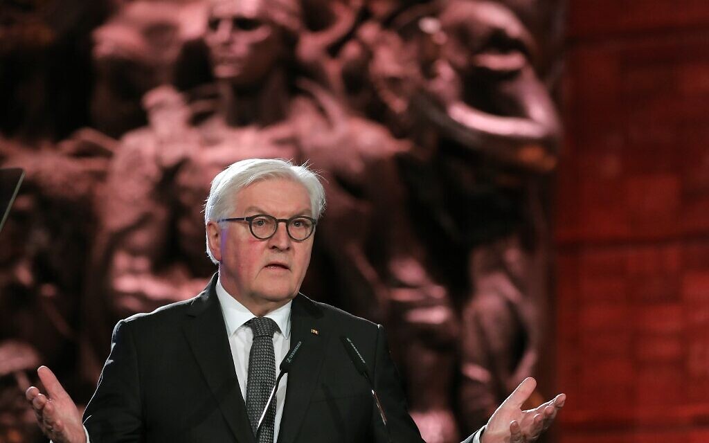 German President Frank-Walter Steinmeier delivers a speech during the Fifth World Holocaust Forum at the Yad Vashem Holocaust memorial museum in Jerusalem on January 23, 2020. - World leaders travelled to Israel this week to mark 75 years since the Red Army liberated Auschwitz, the extermination camp where the Nazis killed over a million Jews. (Photo by ABIR SULTAN / POOL / AFP)