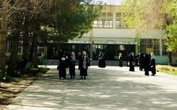 ناامیدی دانش‌آموزان و دانشجویان دختر از بازگشایی مکاتب و دانشگاه‌ها